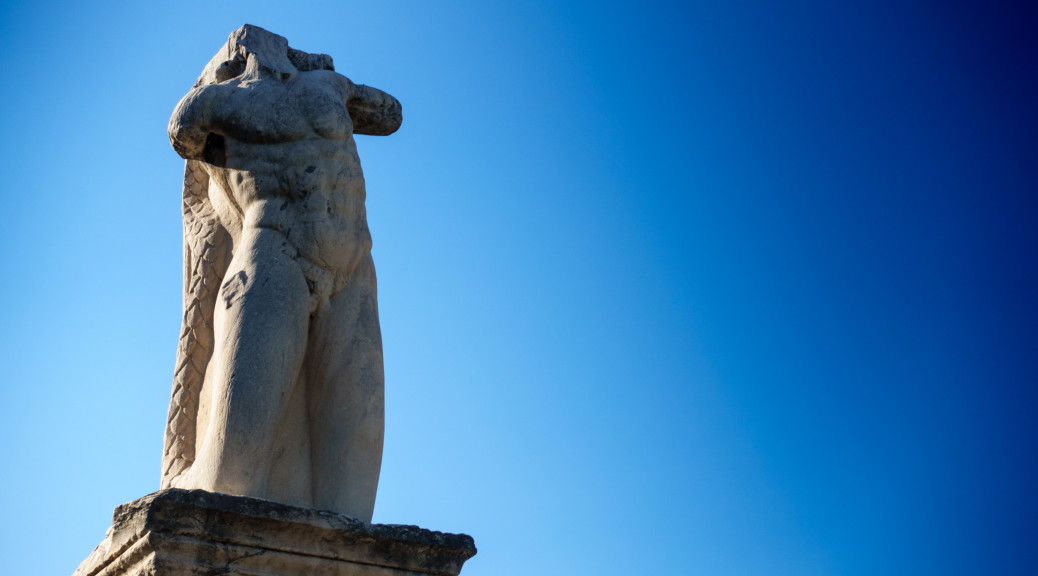 Colossal statue